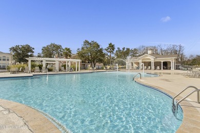 Welcome to this beautifully maintained 3 bedroom, 2 bath condo - photo 38
