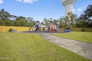Welcome to this beautifully maintained 3 bedroom, 2 bath condo - photo 41