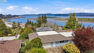 OWNER WILL SHORT TERM CARRY. Stunningly Remodeled Home with - photo 4