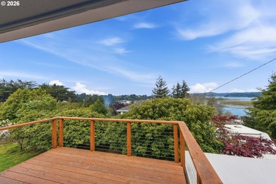 OWNER WILL SHORT TERM CARRY. Stunningly Remodeled Home with - photo 10