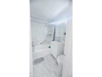 Welcome to this charming and well-maintained apartment, ideally - photo 7