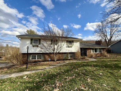 Lake Cumberland Home Sale Pending in Somerset Kentucky