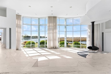 Commanding one of the most coveted positions in Hewlett Bay Park - photo 7
