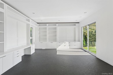 Commanding one of the most coveted positions in Hewlett Bay Park - photo 9