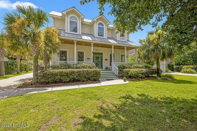 Set in a timeless mid-island location, this charming - photo 1