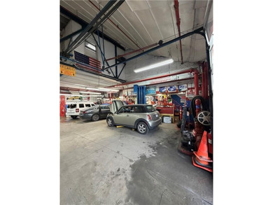 We are pleased to present a rare opportunity to purchase an Auto - photo 4