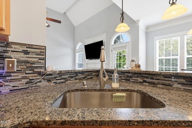 Offering a spacious and inviting layout, this one and a half - photo 14
