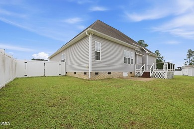 Offering a spacious and inviting layout, this one and a half - photo 34