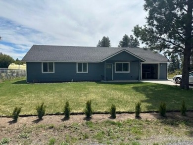 Lake Home For Sale in Chiloquin, Oregon