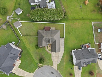 Offering a spacious and inviting layout, this one and a half - photo 41