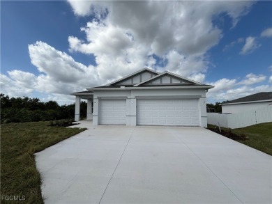 Lehigh Acres Area Home Sale Pending in Lehigh Acres Florida