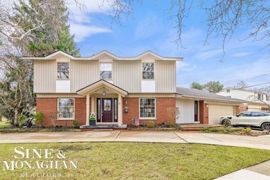 Lake Saint Clair Home For Sale in Grosse Pointe Woods Michigan