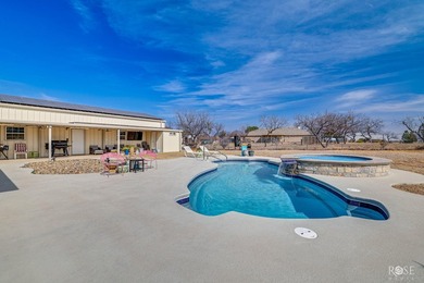 Welcome to 109 Bagpipe in San Angelo, TX! This spacious 3 - photo 5