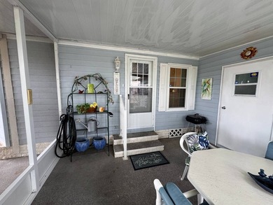 Don't miss this beautiful, top of the line, fully furnished 864 - photo 8