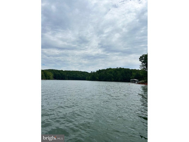 Build your ideal weekend retreat or second home on this - photo 11