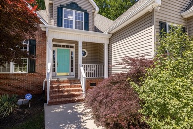 Beautiful 4-bedroom brick home on a large, private lot in the - photo 5