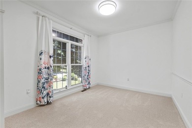 Beautiful 4-bedroom brick home on a large, private lot in the - photo 6