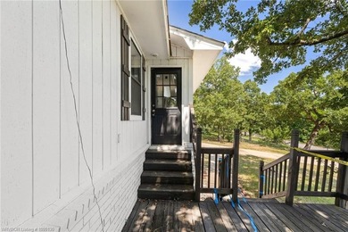 Nice home located on the beautiful, members-only Sebastian Lake - photo 23
