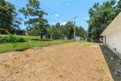 Nice home located on the beautiful, members-only Sebastian Lake - photo 27