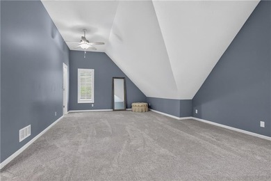 Welcome to this beautifully updated 5-bedroom, 4.5-bath home in - photo 28