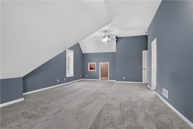 Welcome to this beautifully updated 5-bedroom, 4.5-bath home in - photo 29
