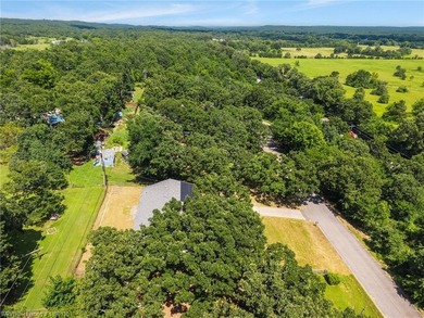 Nice home located on the beautiful, members-only Sebastian Lake - photo 31