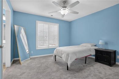 Welcome to this beautifully updated 5-bedroom, 4.5-bath home in - photo 31
