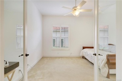 Step into light-filled elegance in this meticulously maintained - photo 34