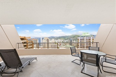 Rarely available, this stunning penthouse unit at Discovery Bay - photo 3
