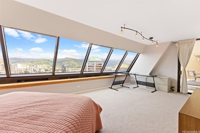 Rarely available, this stunning penthouse unit at Discovery Bay - photo 8