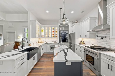 Discover an exceptional blend of refined coastal luxury and - photo 9