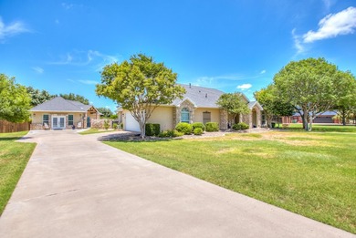 Nestled in the highly sought-after Butler Farms neighborhood - photo 2