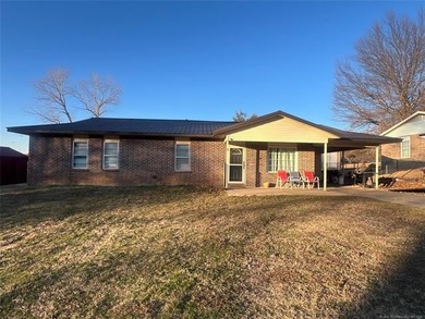 Fort Gibson Lake Home For Sale in Fort Gibson Oklahoma