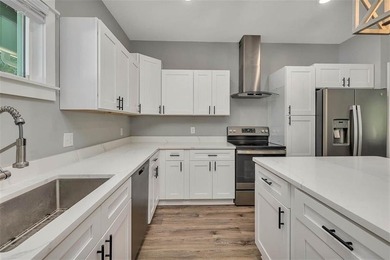 BIG LOT, beautifully designed 3BR/2BA home in the sought-after - photo 11