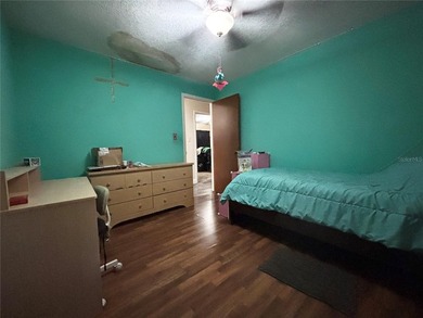 Short Sale. Short Sale. Approved Short Sale. This spacious home - photo 11