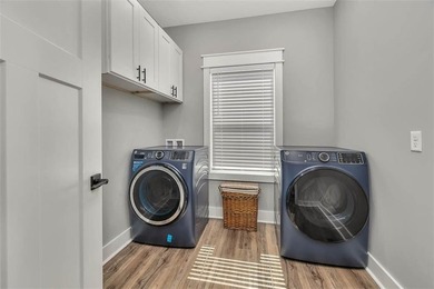 BIG LOT, beautifully designed 3BR/2BA home in the sought-after - photo 13
