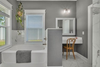 BIG LOT, beautifully designed 3BR/2BA home in the sought-after - photo 17