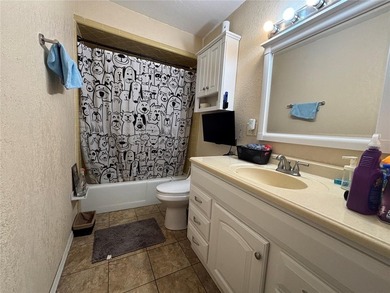 Short Sale. Short Sale. Approved Short Sale. This spacious home - photo 19