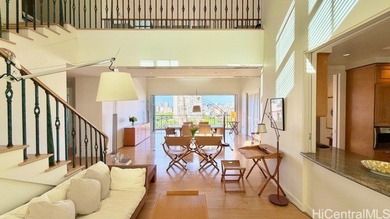 Penthouse living at Courtyards at Punahou-an exceptionally rare - photo 1