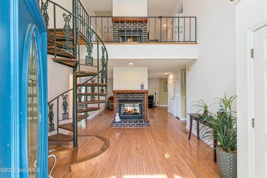 Enjoy fantastic MARSH AND RIVER views and your own private - photo 8