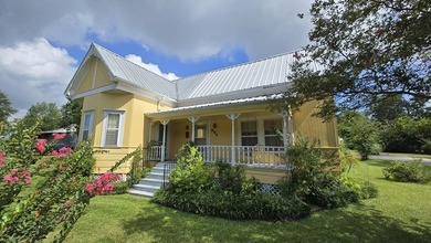 (private lake, pond, creek) Home For Sale in Cushing Texas