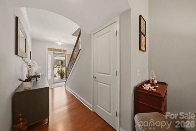 Welcome to this beautifully maintained 3-bedroom, 2.5-bath - photo 5
