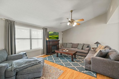 Beautiful corner-lot home located in a quiet, well-established - photo 6