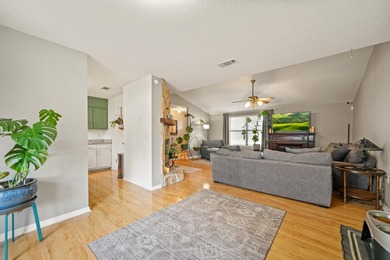 Beautiful corner-lot home located in a quiet, well-established - photo 8