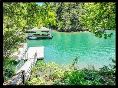 The Keowee Life! Located in Keowee Subdivision, this Lake Keowee - photo 1