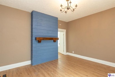 Looking for an amazing home with attention to detail everywhere? - photo 4