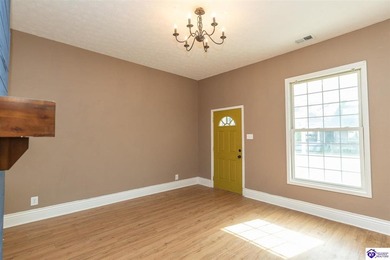 Looking for an amazing home with attention to detail everywhere? - photo 5