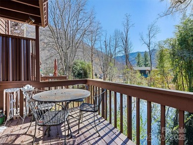 Spacious Townhome with detached 2 car garage. Open kitchen / - photo 7