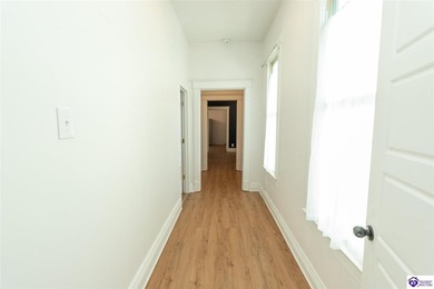 Looking for an amazing home with attention to detail everywhere? - photo 7