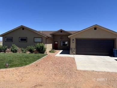 Lake Powell Home For Sale in Big Water Utah